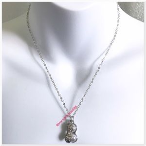 Fashion Jewelry Peanut Peal Pendant Necklace NWOT